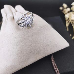 DY gedrehter Ring, Perlenkopf, gedrehter Ring der X-Serie, luxuriöser Designer-Schmuck mit exquisiten Perlen für Freundinnen, Liebhaber, idealer Ehering