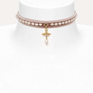 Designer Viviane Vivienen Westwoods Empress Dowagers Earth Planet Velvet Pearl Water Drop Halsband Mångsidig ljus lyx Noble Neckchain Collar Chain Jewelry