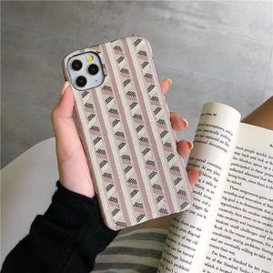 Luxury Phone Cases With Pink Purple Designer Phonecase Golden Letters Case Leather Shockproof Cover Shell For IPhone 15 14 Pro Max 13P 12 11 Cover Case Wholesale 2g