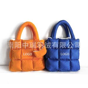 Designer Tote Bags Hangdbag Down Handbag Autumn/winter New Design Small Checkered Duck Down Fill Commuter Handbag 6O2R