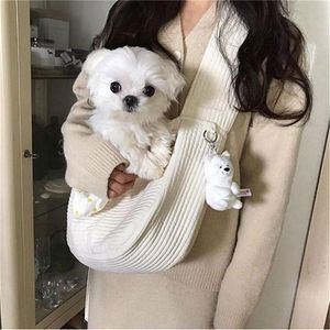 YUEXUAN Borsa di design fatta a mano per animali domestici di piccola taglia Cucciolo di gattino Marsupio Borsa da viaggio all'aperto Borsa a spalla singola in tela Borsa per gatti Sling Comfort Tote Bag Traspirante all'ingrosso