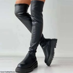 Stivali Stivali da donna stile punk Taglia grande 35-43 Stivali sopra il ginocchio sexy Scarpe invernali da donna Piattaforma Tacco medio Stivali alti alla coscia Nero 231011