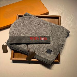 L Percured Goods Fashion Scarf Hat Designer Hat Scarf Plaid Scarf Classic 2 Pieces Set Winter Warm Skullcap Men Women Sticked Scarf Wool Material Skull Cap Band Box V3