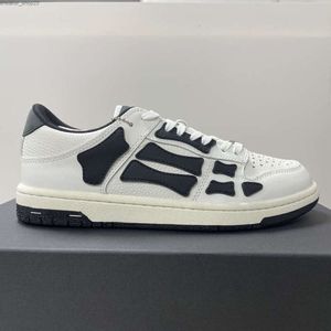 Edition Chunky Sneaker Versatile Amiiri 2023 Skel Top Low Bone Shoes High Designer äkta läder Casual Shoe Mens Board Y78D
