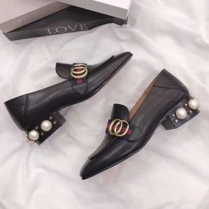 Sapatos de vestido de luxo moda camurça mocassins embelezados caminhada couro genuíno mulheres senhoras pérolas designer tênis damasco casual deslizamento em sapato plano