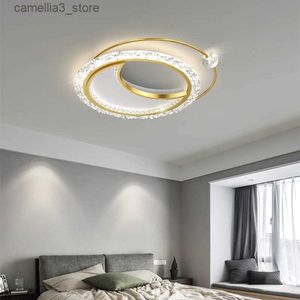 Lampki sufitowe LED Nowoczesne minimalistyczne akrylowe okrągłe moda atmosfera złote żyrandole nordycka kreatywna sypialnia Lekkie oprawę sufitowa Q231012