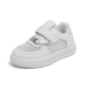 الأحذية الرياضية في الهواء الطلق في الهواء الطلق أحذية شبكية جديدة للفتيات ناعم أسفل الأطفال البيض أحذية الأطفال الصغيرة أحذية صغيرة الأطفال الأحذية الرياضية غير الرسمية 2023 YQ231012