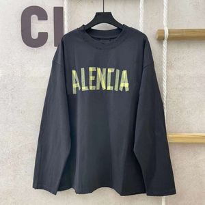 Balenciiaga Designer Camisa 23ss Tops Mens High Fashion Edition Família Novo Padrão Americano Papel Impresso Casal Solto Gota Redondo Pescoço Pulôver