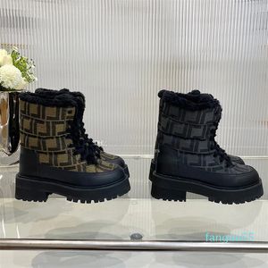 2023 Schneemond-Winterstiefel aus Rindsleder für Damen, klassisches Leder, klobige Plattform mit runder Zehenpartie, Gummisohle, Designer-Luxus-Designer-Schnürstiefel aus Wollschuhen aus der Fabrik