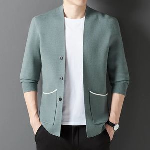 Erkek Sweaters Üst Sınıf 2023 Marka Tasarımcı Moda Örgü Grafik Hırka Erkekler İçin Kazak Kazak Günlük Koreli Ceket Mens Giyim 231011