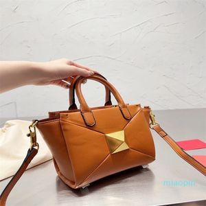 2023-Classic designer bag Women's portable luxury color matching shoulder bag Casual fashion crossbody Large capacity travel Leather Princess