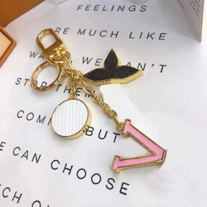 Designer Fashion Portachiavi Fashion Classic Brand Key Buckle Letter Design Portachiavi in oro fatti a mano Ciondolo per borsa da donna con BOX