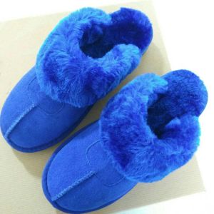 Pantofole in cotone da donna Ciabatte in pelliccia Designer classico Stivali da bambino per bambini Pelle scamosciata Pelle scamosciata Misto lana Muli invernali WGG soffici zoccoli Stivaletti da neve Taglia 35-45