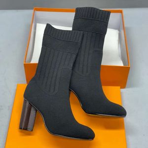 Designer Stiefel Silhouette Ankle Boot Heels Schuhe Frau Plattform Heels Strick Socken Boot Stickerei Buchstaben Elastische Winter Booties mit Box NO50