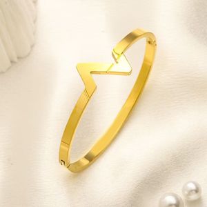 Luxury charm bracelet women designer bracelet bangle letter plated gold silver fashion simple old flower mens bracelet designer party formal jewelry zb077