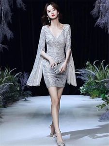 Günlük Elbiseler Kadınlar İçin Zarif Elbise Sequin V Yastık Uzun Kollu Moda Etek İnce Akşam Elbisesi M339