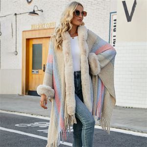 Xales Inverno Jacquard Weave Manto Grosso Listrado Poncho Casaco Mulheres Gola De Pele Grande Pêndulo Batwing Mangas Soltas Cardigan Xaile Cape 231012