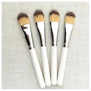 Makeup Brushes A Wooden Handle Brush Mask Blush Loose Powder Foundation Ladies Beauty Tools