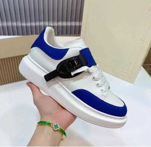 Skor plattform sneakers vita svarta avslappnade skor