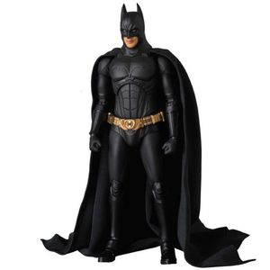 Maskottchenkostüme The Dark Knight Bruce Wayne Mafex 049 Figur beginnt Anzug Film TV 1989 Actionfigur Modell Spielzeug Gelenk bewegliches Bücherregal Dekor