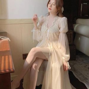 Kvinnors sömnkläder 2st Lace Nightgowns Women Ice Silk Long Sleeve Mesh Elegant Wedding Ceremony Luxury Nightdress Home Dressing Glowns Robes