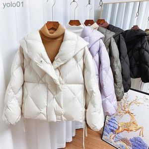 Women's Down Parkas 2023 Vinter Nytt mode 90% Vit Duck Down Short Jacka Kvinnor Tjock Varm Loose Type Hooded Puffer Coat Outwearl231012