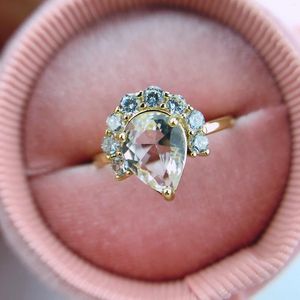 Cluster Rings Dainty Crystal For Women Charm Waterdrop Candy Stone Zircon Proposal Party Finger Ring Fashion Jewelry Wholesale R850