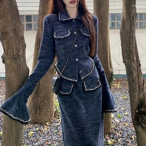 Женские куртки 2023, осенние корейские нерегулярные лоскутные повседневные куртки с длинными рукавами, женские сексуальные юбки средней длины с высокой талией, костюм из двух предметов