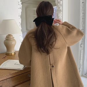 Kvinnors blandningar Vintage Long Blend Coat Jacket Woolen Cloak Overcoat Single Breasted Outerwears French Style 231012