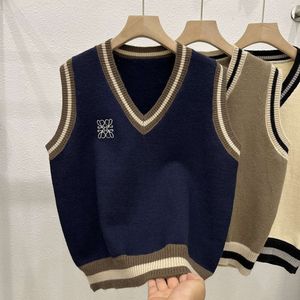 Loewee Sweater Designer الأزياء الفاخرة للنساء الكلية على النقيض من السترة المحبوكة في الخريف للسيدات والشتاء الجديد