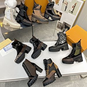 Designer Laureate Boots Women Flamingos Love Arrow Boot Winter Leather Coarse High Heel Shoes Desert Chunky Heeled Booties