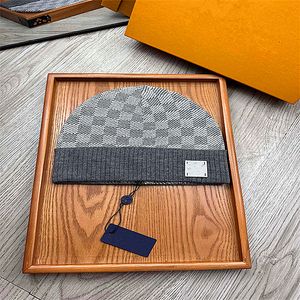 YYSS Warme Mütze Neue Modedesigner-Hüte Herren- und Damenmütze Herbst Winter Thermostrickmütze Skimarke Motorhaube Hochwertige karierte Totenkopfmütze cp braun Luxuriöse warme Haube AAA