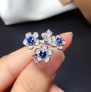 Anelli a grappolo Design aperto di moda Plum Blossom Cavallo Anello con zaffiro blu naturale S925 Gioielli in argento con pietre preziose per le donne