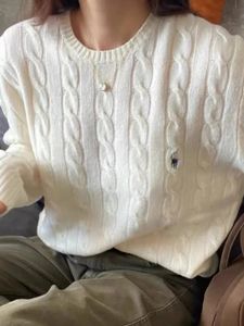 Kvinnors tröjor stickade koreansk stil rund hals höst twist mönster mode broderad pullover vinter retro trend 231013