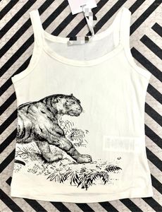 Kvinnors tankar Toppkvinnor T-shirt Urban Corset Woman Clothing Clothing Summer 2023 Crop Sexiga kläder för Tiger Printing Vest