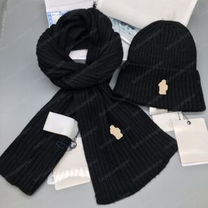 القبعات الشتوية بيني monclair مجموعات مجموعة للجنسين مصمم قبعة ووشاح مجموعة للنساء رجال schal beanie cashmere خطاب التطريز بينز المصممين