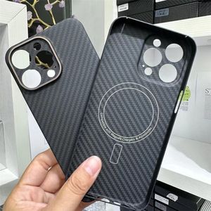 Magnético genuíno fibra de carbono aramida caso fino para iphone 15 pro max 15 anel de metal capa de carregamento sem fio