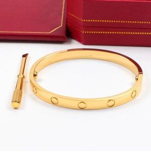 Bracciale designer Bracciale gioiello di lusso Bracciale di marca 18k oro in oro in acciaio in acciaio in acciaio per donne uomini argento braccialetti classici bracciali da regalo 802U 802U