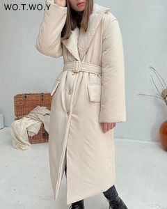 女性用トレンチコート2023冬の厚いベルト付き長いパッドドパッパス女性ウィンドブレーカー特大のダウンジャケット女性シングル胸キルティング