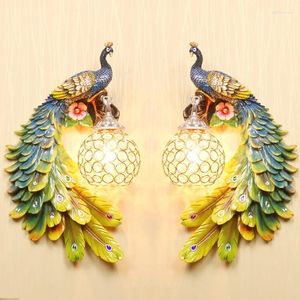 Duvar lambaları Modern İkizler Peacock Led Lamba Işıkları Yaratıcı Renkli Altın Beyaz Işık Kristal Metal Yatak Odası Oturma Odası Dekoru