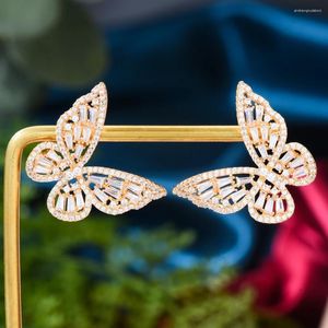 Studörhängen Kellybola Full Cubic Zircon Butterfly Women's Wedding Banquet visar fashionabla utsökt CZ med hög kvalitet