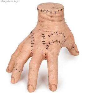 Theme Costume 2023 Horror Wednesday Thing Hand Toy From Addams Family Latex Figurine Home Decor Desktop Crafts Halloween Party Come PropL231013