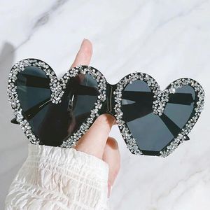 Óculos de sol moda personalidade amor coração feminino pc brilhante strass doce cor lolita gravata rua tendência acessórios