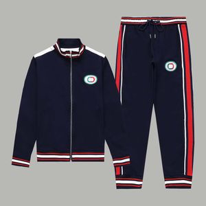 Herrspårsdräkter Designer Mens Tracksuit Luxury Men Sweatsuits Långärmad klassisk modeficka som kör casual man kläder kläder byxor jacka två bit #059