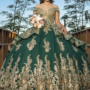 Green Quinceanera Dresses 2024 | Gold Lace Appliques | Mexican Ball Gown Prom Party Dress