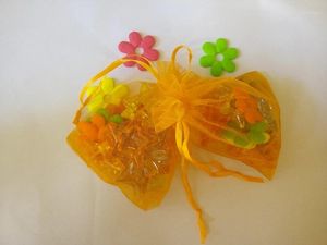 Torebki biżuterii 50pcs 25 35 cm Orange Organza Worka na prezent opakowanie torby na wystawę woreczek ze sznurkiem do bransoletek/naszyjnika mini przędzy