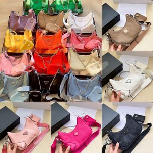 Crossbody Designer Bag Women Luxurys Handbag Nylon Bag Re Edition Prad Triangle Justerbar rem Canvas Armpit Bag Coin Purse Hobo Axelväska handväskor Tygväska