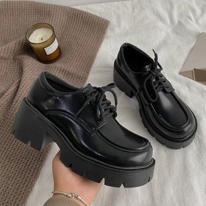 Sapatos de vestido Japonês Uniforme Escolar JK Estudante Meninas Mulheres Kawaii Lolita Soft Sister Round Toe Platform Low Heel Shoes Mary Jane 231013