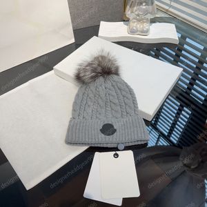 Designer Beanie Brimless Cap Men and Women ullmössa faller och vinter varm stickad mössa hög kvalitet värme avslappnad varm stil monterade hattar hattar designers kvinnor