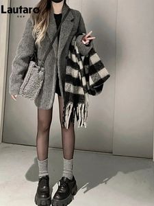 Kvinnors ull blandar lautaro höst vinter grå svart varm mjuk ull blazer kvinnor långärmad enkelbröst koreansk mode i rockar jackor 231013